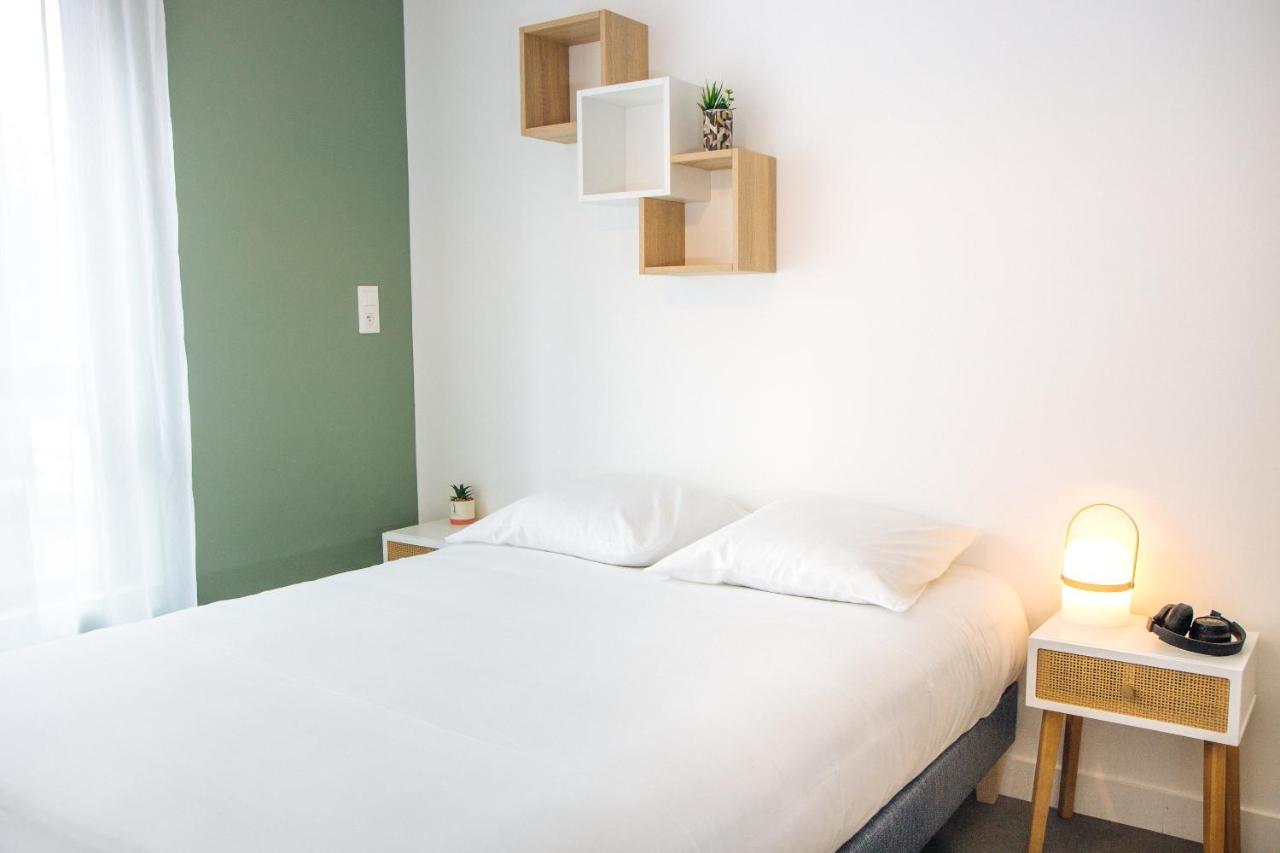 Twenty Business Flats Jouy-En-Josas Apart otel Dış mekan fotoğraf
